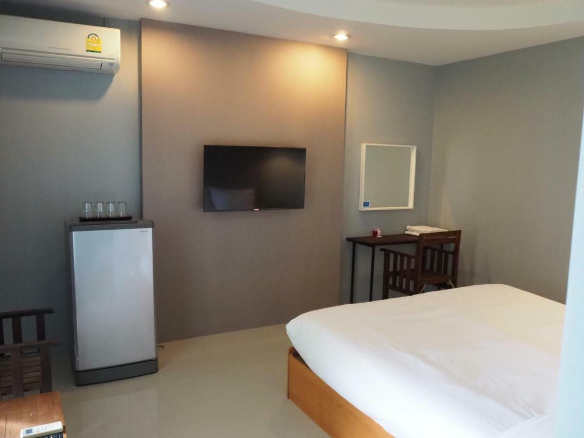 Aparthotel The O2 à Udon Thani Extérieur photo